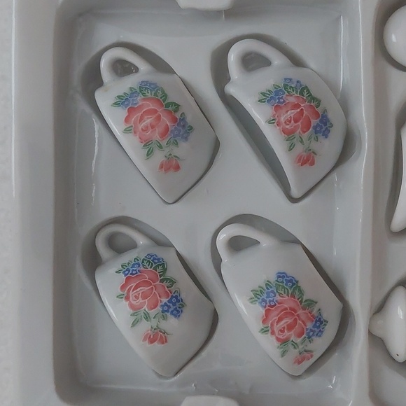 MEGATOYS 17 piece China Play Set Collection NIB - Picture 8 of 9